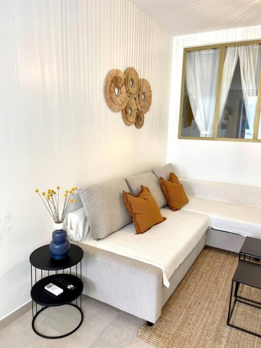 Appartement Moderne + Parking A 50M De La Mer 라시오타 외부 사진