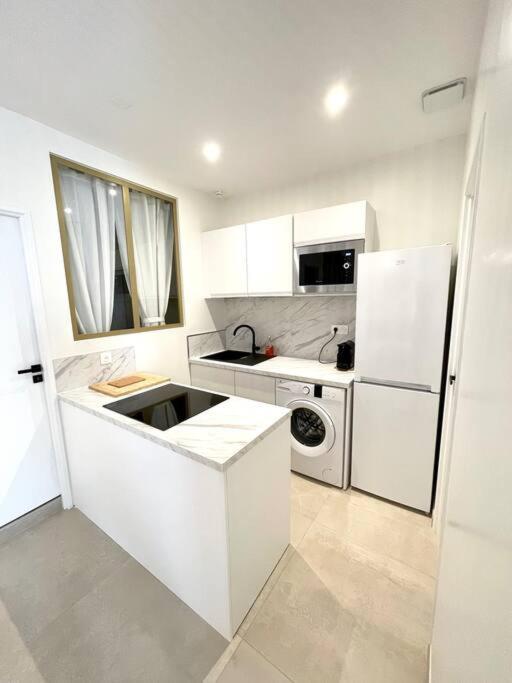 Appartement Moderne + Parking A 50M De La Mer 라시오타 외부 사진